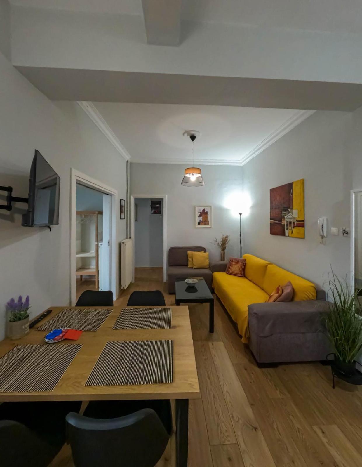 Comfortable Apt, Next To Archeological Museum! Atene Esterno foto